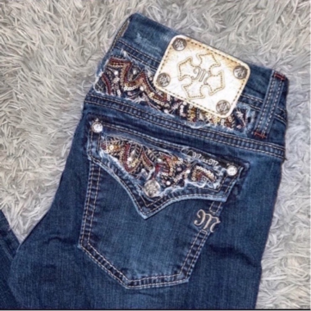 Like New!! Miss Me Jeans Signature Skinny Size 27